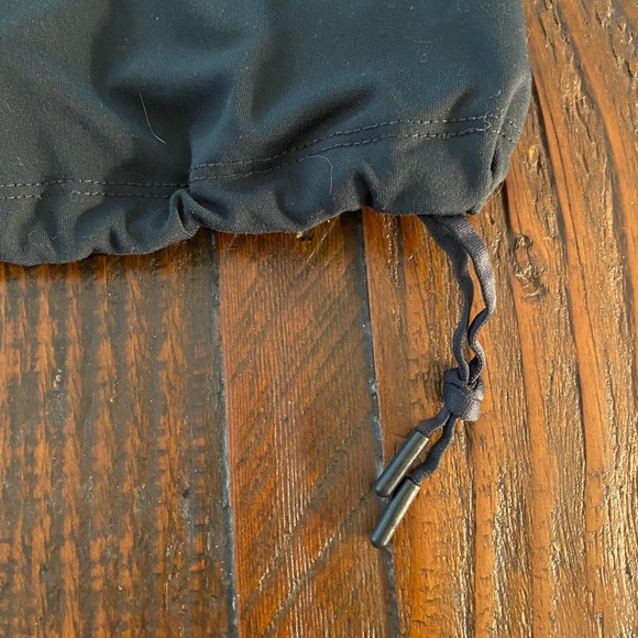 Fabletics top - Picture 2 of 3